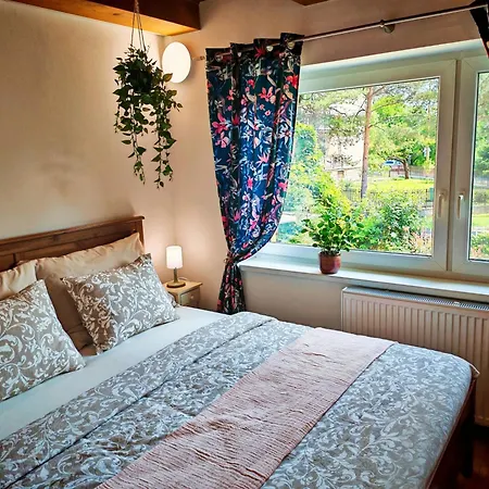 Hortenzia House With Free Parking Daire